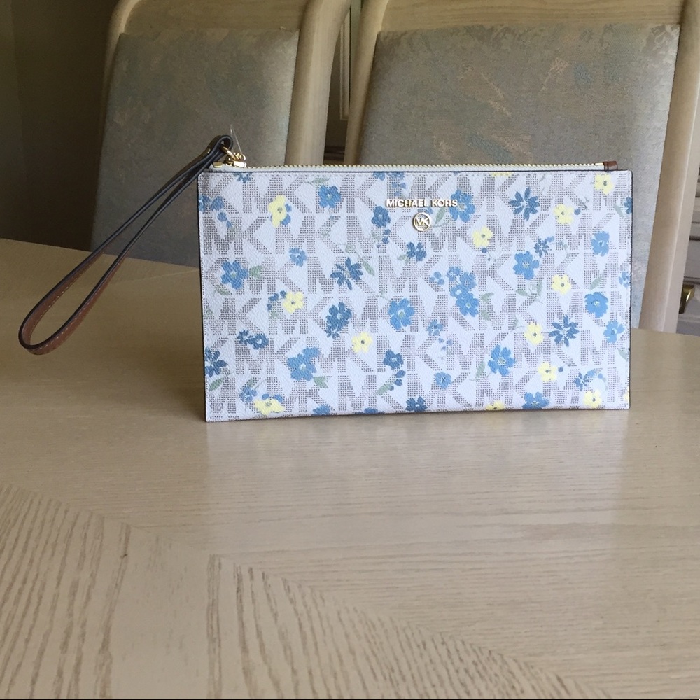 Michael Kors Vanilla, Luggage Clutch, Wristlet - Picture 12 of 12